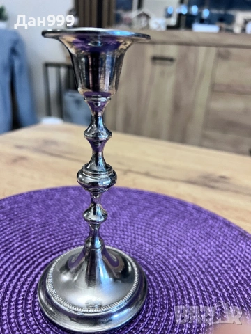 Уникално красив посребрен свещник