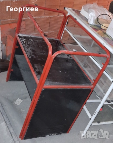 Витрини (щендери) - 2бр., употребявани, снимка 6 - Витрини - 51978506