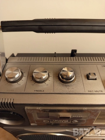 HITACHI TRK 8020, снимка 4 - Радиокасетофони, транзистори - 53878159