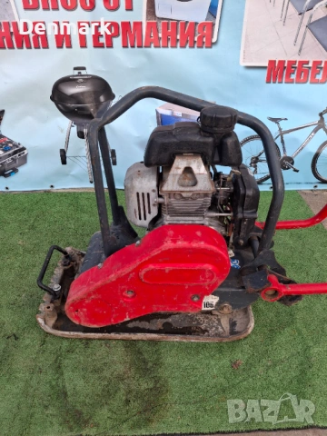 Трамбовка виброплоча с двигател  Honda-59 кг , снимка 2 - Други инструменти - 53685645