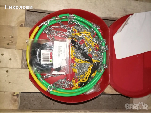 Чисто нови УНИВЕРСАЛНИ вериги за сняг + подарък , снимка 3 - Аксесоари и консумативи - 54014103