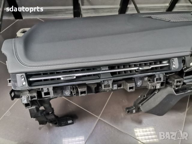 НОВО Арматурно Табло BMW X1 U11 Черна Кожа RHD , снимка 2 - Части - 45634559