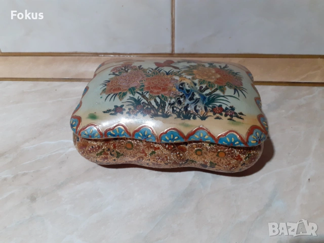 Страхотна стара китайска кутия бижутерка порцелан сатцума