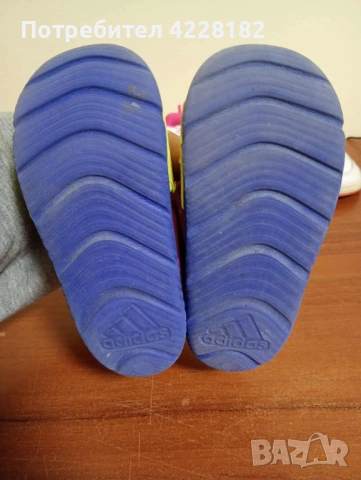 Детски сандали Adidas, снимка 4 - Детски сандали и чехли - 53309759