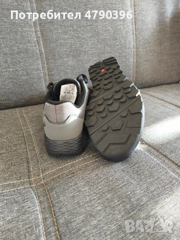 туристическа обувки , снимка 4 - Спортни обувки - 54137512