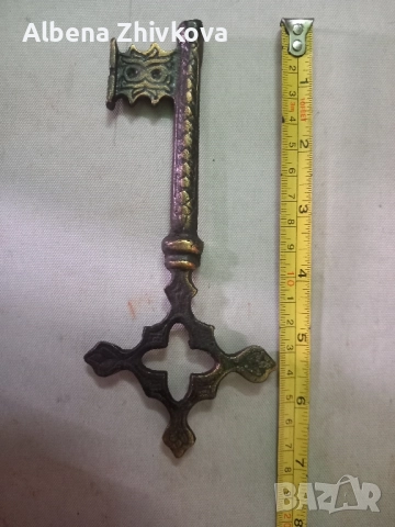 стар ключ - от бронз, снимка 2 - Антикварни и старинни предмети - 51997505