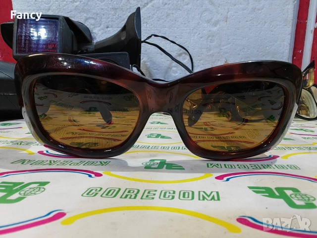 Оригинални слънчеви очила Gianni Versace, снимка 2 - Слънчеви и диоптрични очила - 53358508