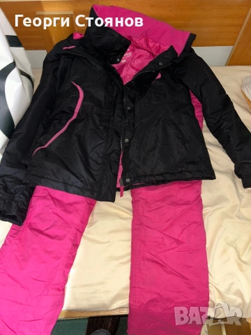 Дамски ски екип