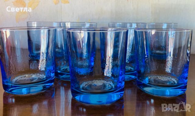 Чаши,дебело стъкло,с орнаменти,в кобалтово синьо-2 вида,по 6 броя, може и поотделно-35 и 30лв, снимка 2 - Чаши - 45091133