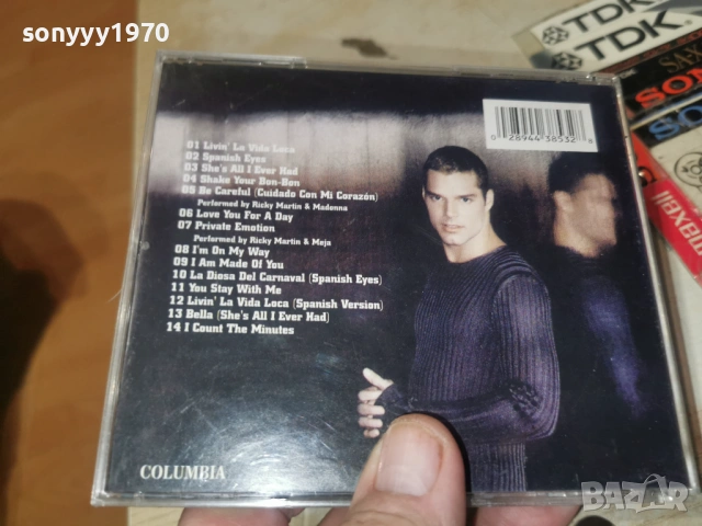 RICKY MARTIN CD 0202261959, снимка 9 - CD дискове - 53328479