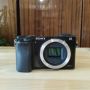 Sony Alpha a6000 Mirrorless Camera 24.3MP Camera 3.0" - малко използван фотоапарат + подаръци