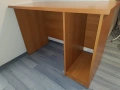 Офис стол от еко кожа 20€. Посетителски естествена кожа 90€ в отлично състояние., снимка 8