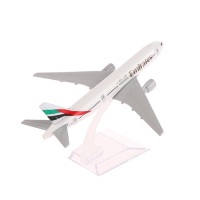 Бойнг 777 самолет модел макет метален лайнер Emirates летище, снимка 3 - Колекции - 44971647