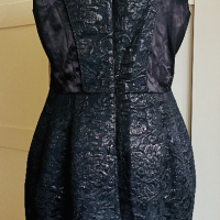 TFNC London Нова с етикет елегантна къса черна рокля , снимка 2 - Рокли - 44978987