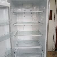 Иноксов комбиниран хладилник с фризер Samsung No Frost 2 години гаранция!, снимка 2 - Хладилници - 45088339