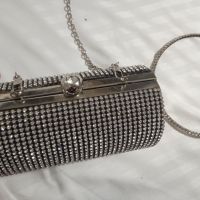 Дамска чанта , покрита с камъни Swarovski и колие /комплект/ , снимка 1 - Чанти - 45164237