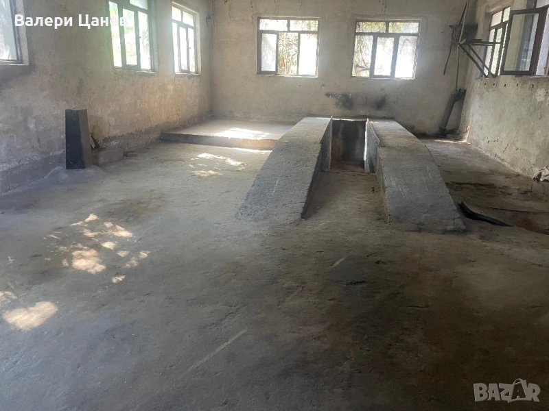 Помещение с канал, снимка 1