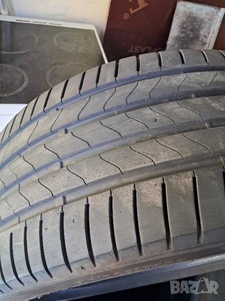 гуми 235/45\17,97 V,BRIDGESTONE, снимка 1