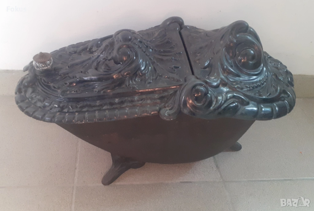 Голям стар бароков емайлиран мангал печка чугун, снимка 1