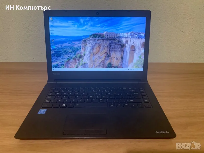 Продавам лаптоп Toshiba Satellite Pro R40-C-10W, снимка 1