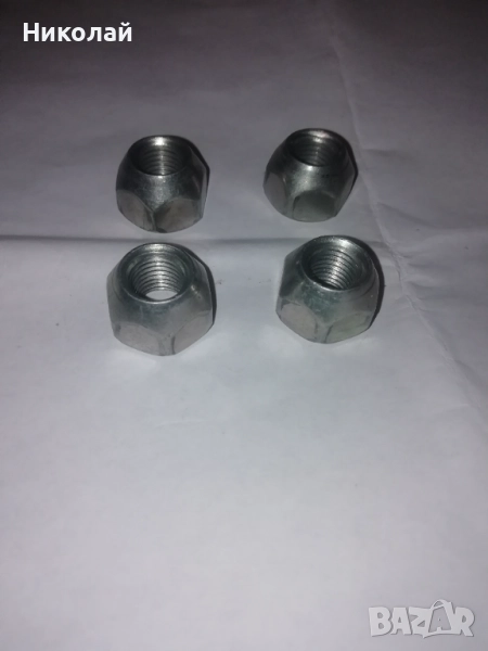 Оригинални гайки за джанти Toyota Auris, снимка 1