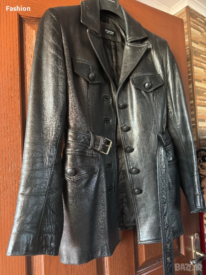 Кожено яке с колан, снимка 1