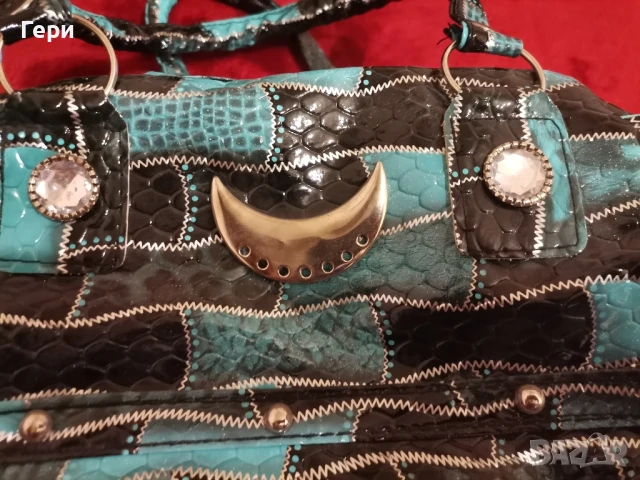 Елегантна дамска чантичка е тюркоаз и черно, снимка 3 - Чанти - 51196678