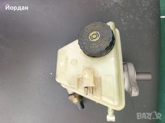 Спирачна помпа и казанче за Mercedes