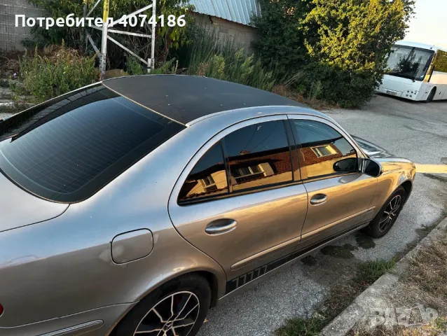 Продавам Mercedes E class, снимка 4 - Автомобили и джипове - 47013439