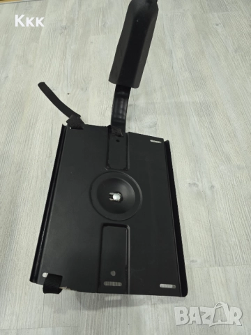 Стойка за телевизор, снимка 3 - Стойки, 3D очила, аксесоари - 47144450