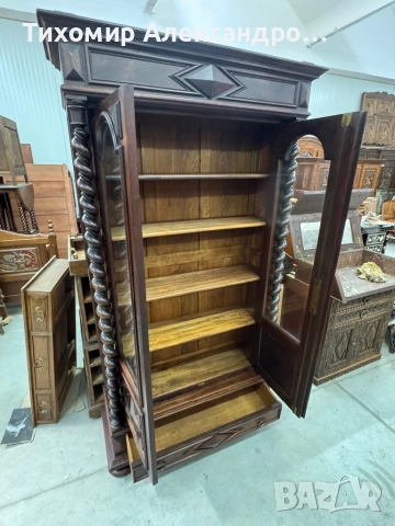 Уникална витрина от дъбов масив, снимка 10 - Секции и витрини - 52833851