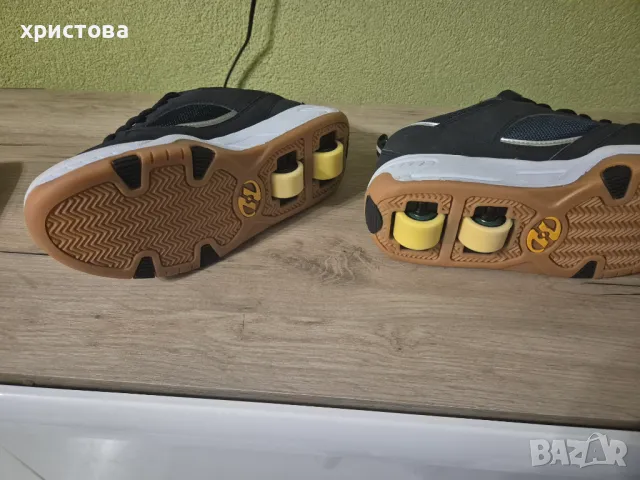 Продавам маратонки с колелца Heelys, снимка 2 - Маратонки - 48756053