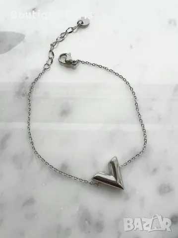 Louis Vuitton оригинална гривна, снимка 2 - Гривни - 50146674