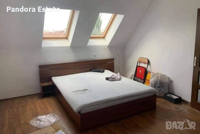 Продава двустаен апартамент в кв. Модерно предградие