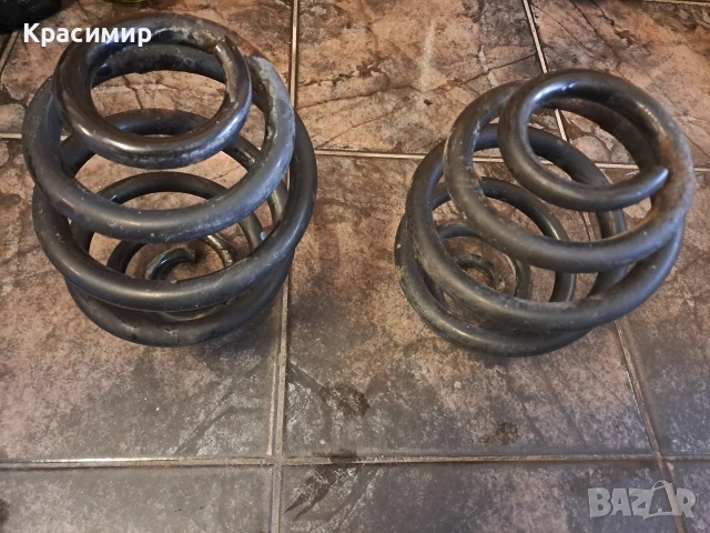 Пружини за окачване на Форд Галакси 2000 г