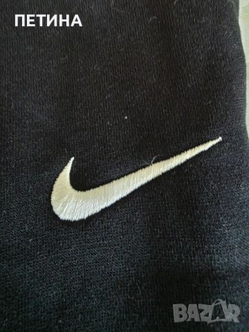 Nike , снимка 3 - Спортни екипи - 52360248