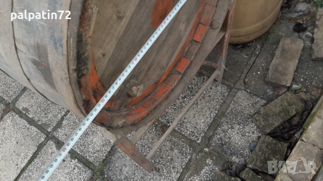 Дървено буре със стойка, снимка 5 - Антикварни и старинни предмети - 53060071