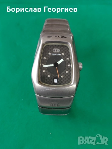 Кварцов часовник Animal 042 Titanium