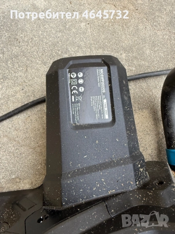 Продавам ръчен моторен трион, снимка 2 - Моторни триони/резачки - 52580469