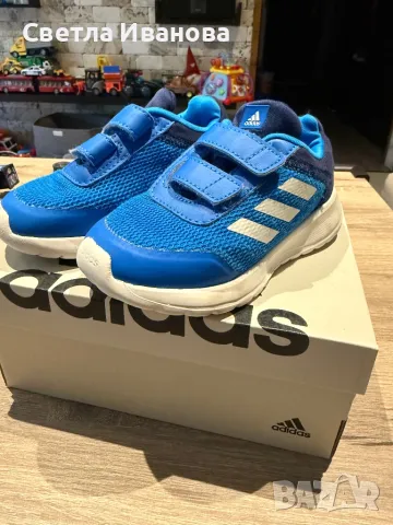 Детски маратонки Adidas, снимка 1 - Детски маратонки - 48184526