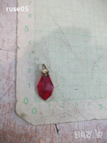 Висулка стара червен камък