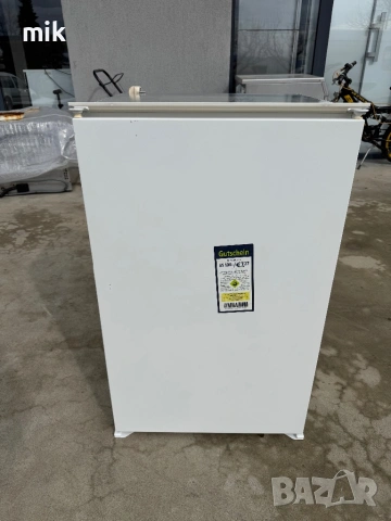 Малкък хладилник за вграждане Миеле като нов, снимка 3 - Хладилници - 53592177