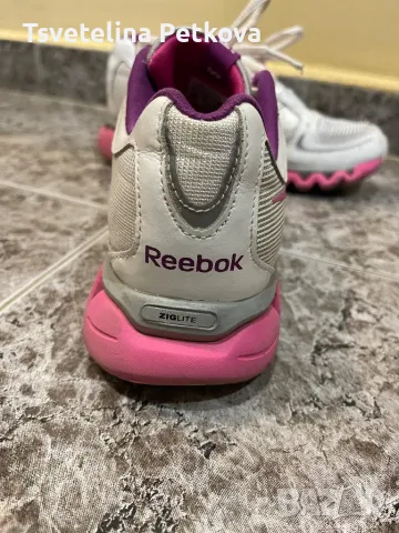 Дамски / детски маратонки reebok, снимка 2 - Маратонки - 46829270