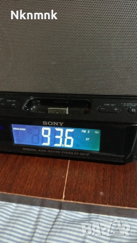 Док станция/радио часовник SONY, снимка 2 - Радиокасетофони, транзистори - 53851788