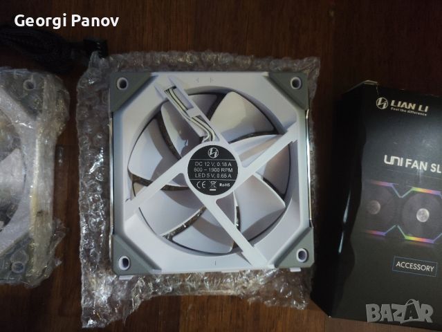 Комплект вентилатори Lian Li SL120 RGB - бели + RGB/PWM fan controller, снимка 3 - Други - 45951409
