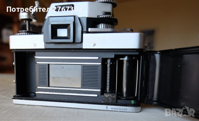 Exakta RTL1000 TTL PRISM & Zeiss Pancolar 50mm f2. EXA Mount, снимка 7 - Фотоапарати - 53810135