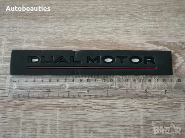 Tesla Dual Motor черен гланц с червено надпис, снимка 4 - Аксесоари и консумативи - 51876273