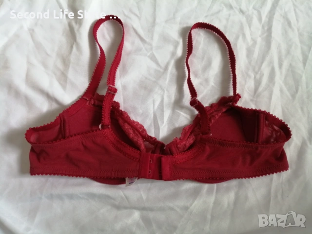 80A полупрозрачен дантелен сутиен с подплънки марка Viania Dessous, снимка 7 - Бельо - 54048636