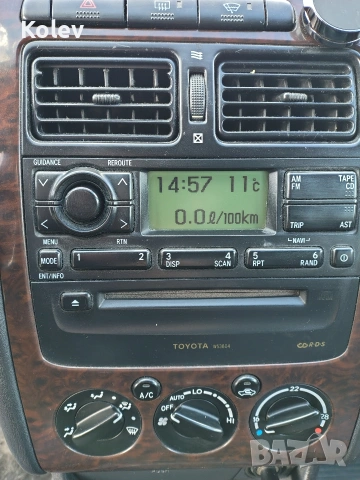 Toyota Avensis D4D , снимка 8 - Автомобили и джипове - 53975963