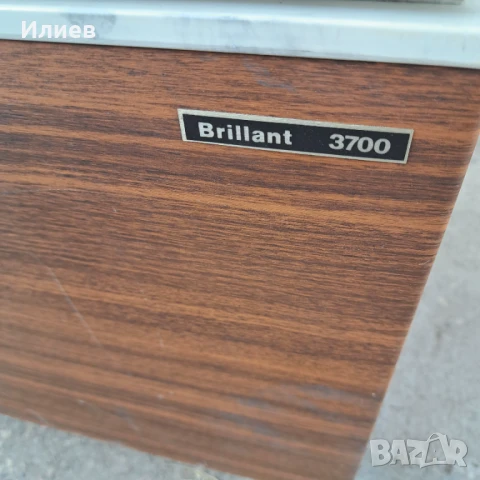 Хладилна чанта на 12v / 220v 37L, снимка 2 - Хладилни чанти - 51050565